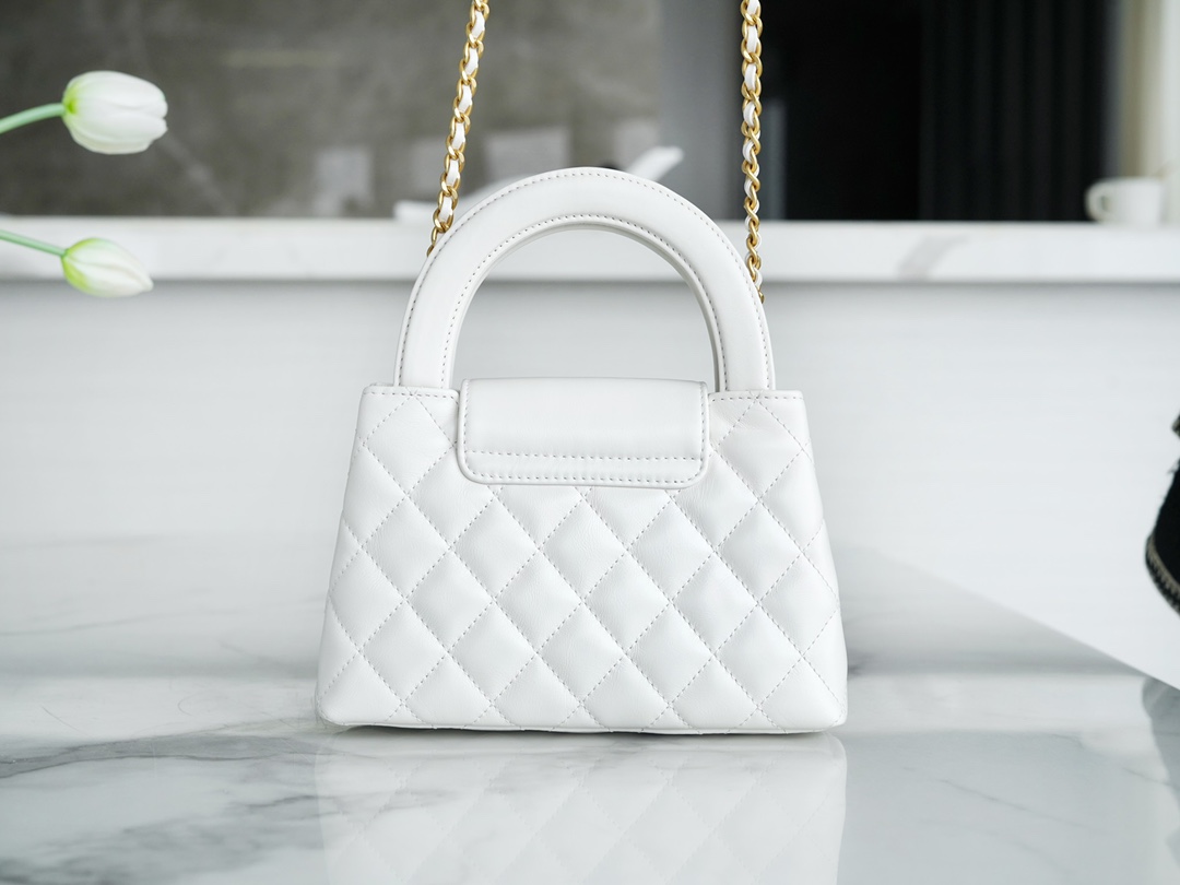 CHANEL✦ 23K Kelly Handle Bag, White, Large