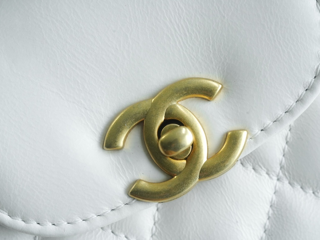 CHANEL✦ 23K Kelly Handle Bag, White, Large