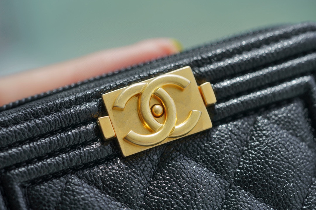 Chanel Leboy Zipper Coin Card Holder, Black with Gold Hardware, Caviar Leather  