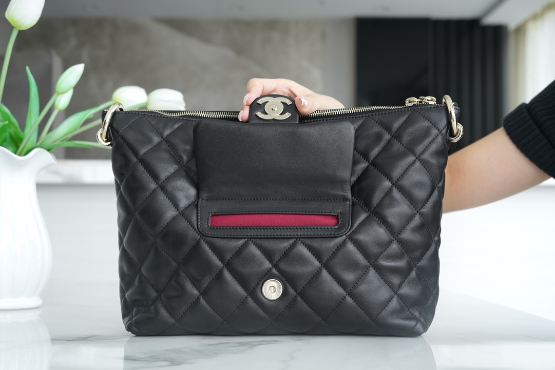 Chanel 23B Fall/Winter New Hobo Dumpling Bag  