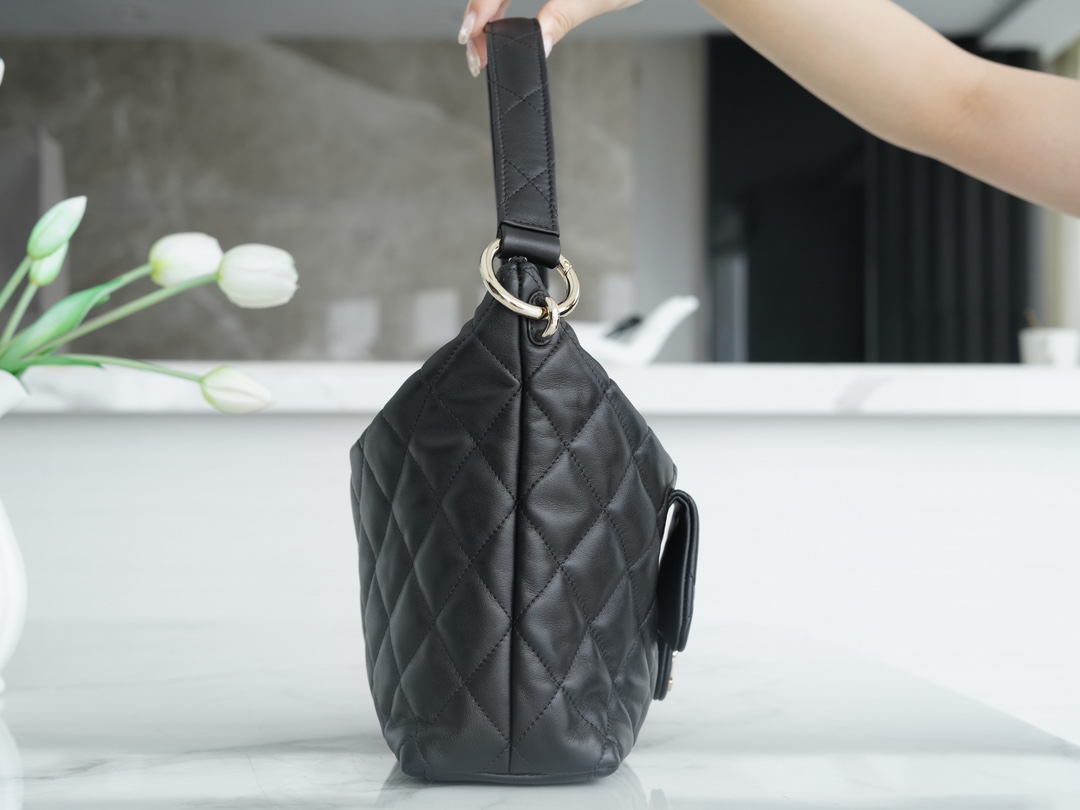 Chanel 23B Fall/Winter New Hobo Dumpling Bag  