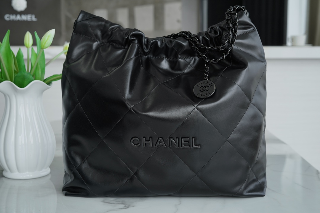 Chanel 22K Bag, So Black, Full Black, Medium  