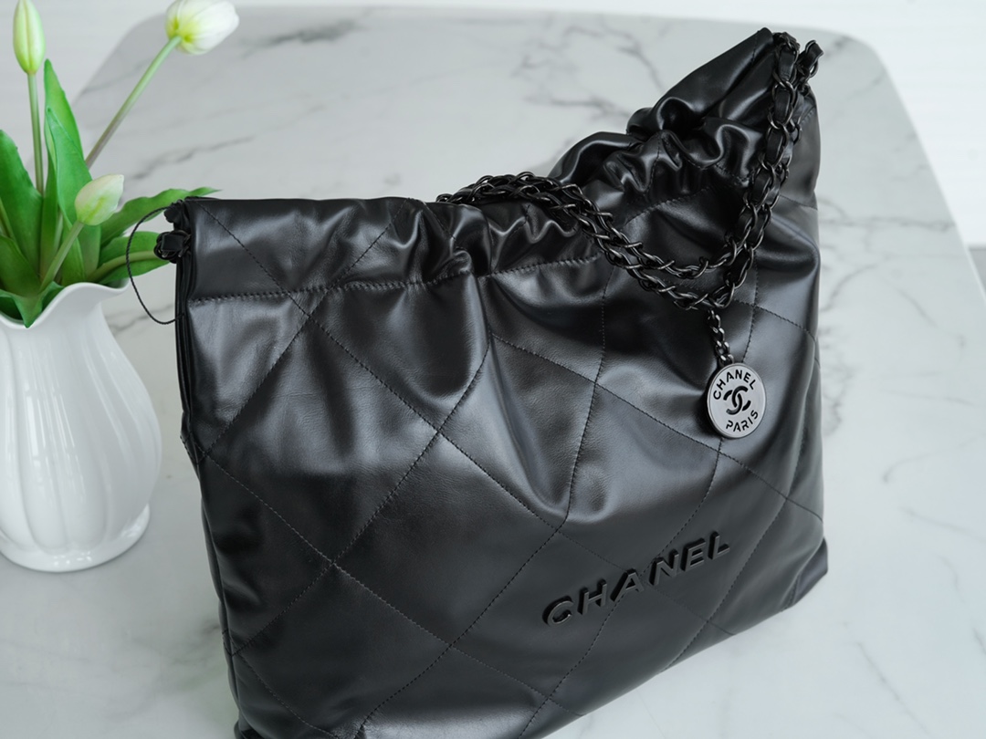 Chanel 22K Bag, So Black, Full Black, Medium  