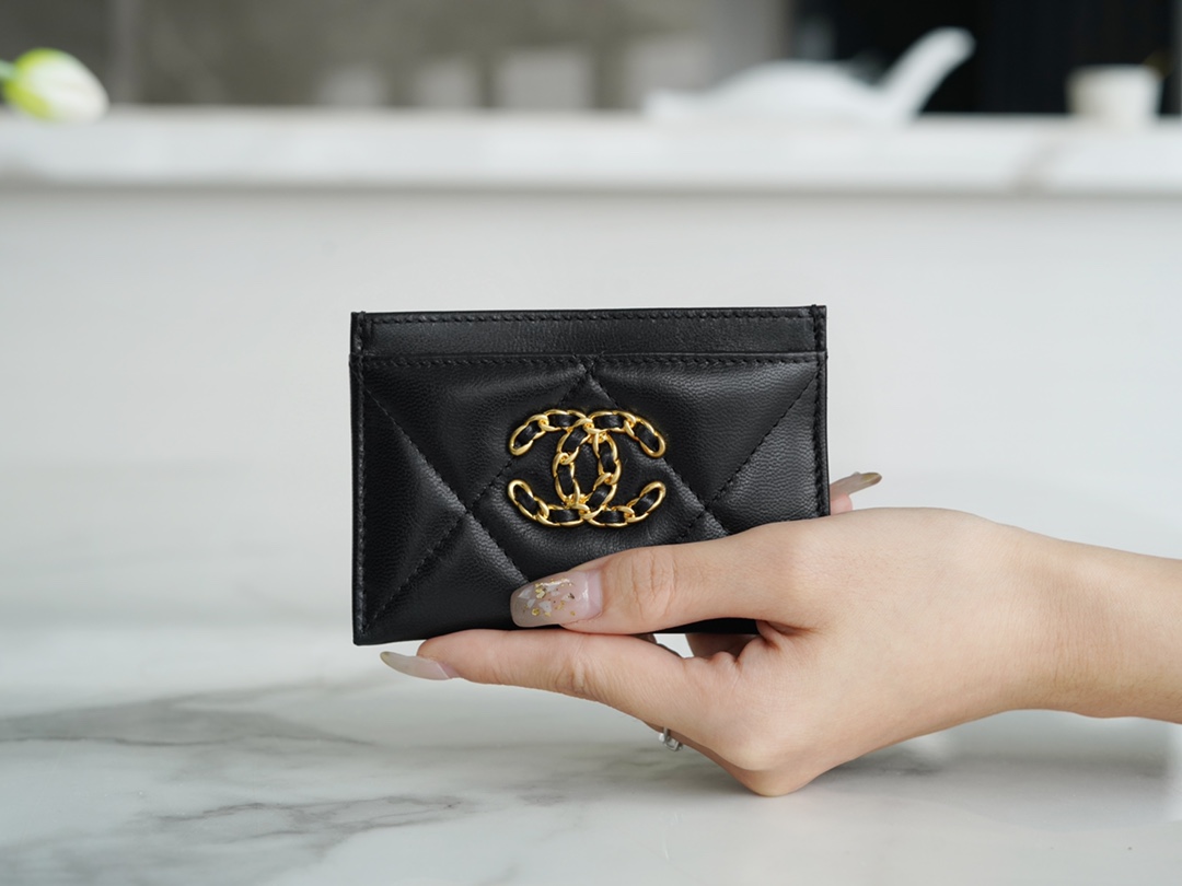 19 Series Card Holder, Classic Color, Black Gold  