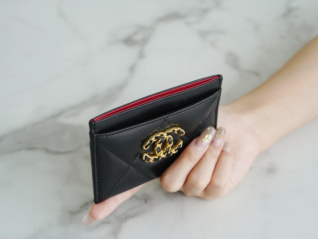 19 Series Card Holder, Classic Color, Black Gold  