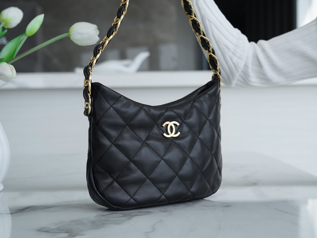 Chanel 22K Hobo Underarm Bag, Black