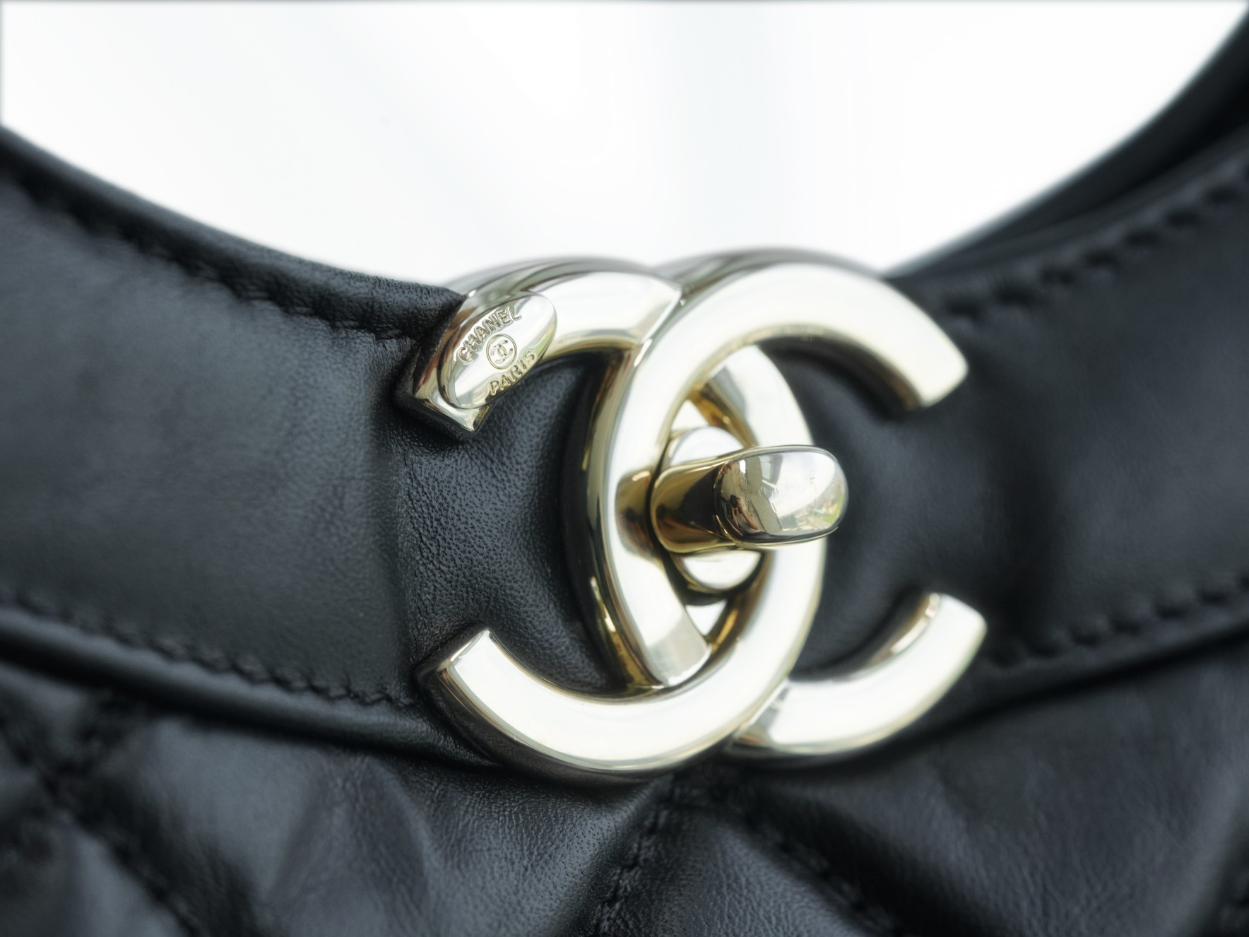 Chanel 23A 31 Bag, Large, Black, Shiny Crinkled Calfskin  