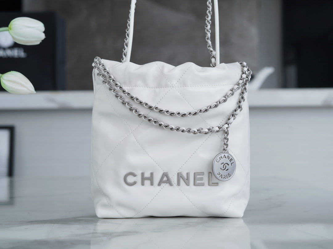 Chanel 23S 22 Mini Bag, Silver, Calfskin