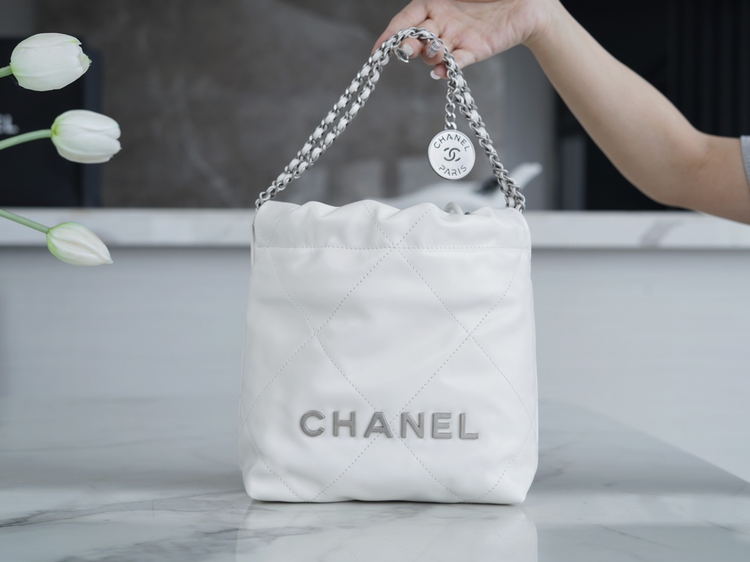 Chanel 23S 22 Mini Bag, Silver, Calfskin