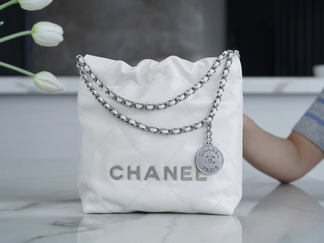 Chanel 23S 22 Mini Bag, Silver, Calfskin