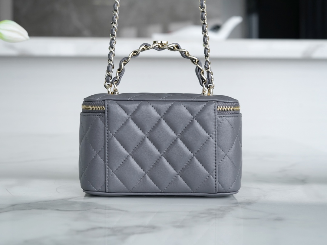 Chanel 23K Fall/Winter New "Mini Double C" Handle Long Box, Gray, Lambskin  