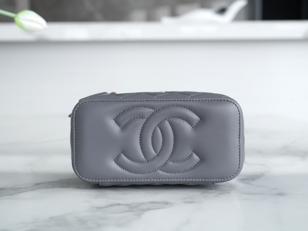 Chanel 23K Fall/Winter New "Mini Double C" Handle Long Box, Gray, Lambskin  