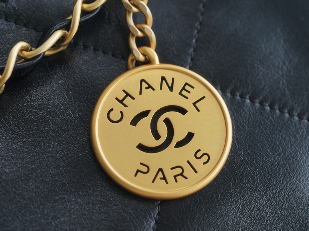 Chanel 22P Spring/Summer New 22 Bag, Small, Black, Gold Hardware  