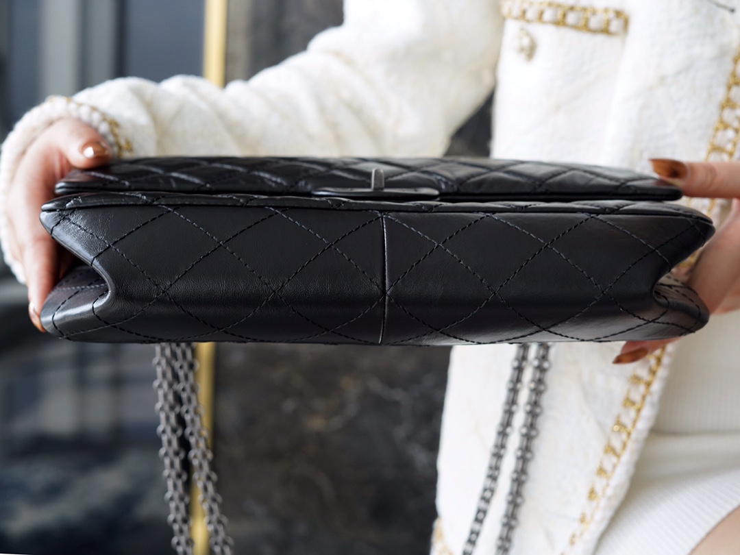 Chanel Black & Silver Calfskin - Hardware Detail Close-Up  