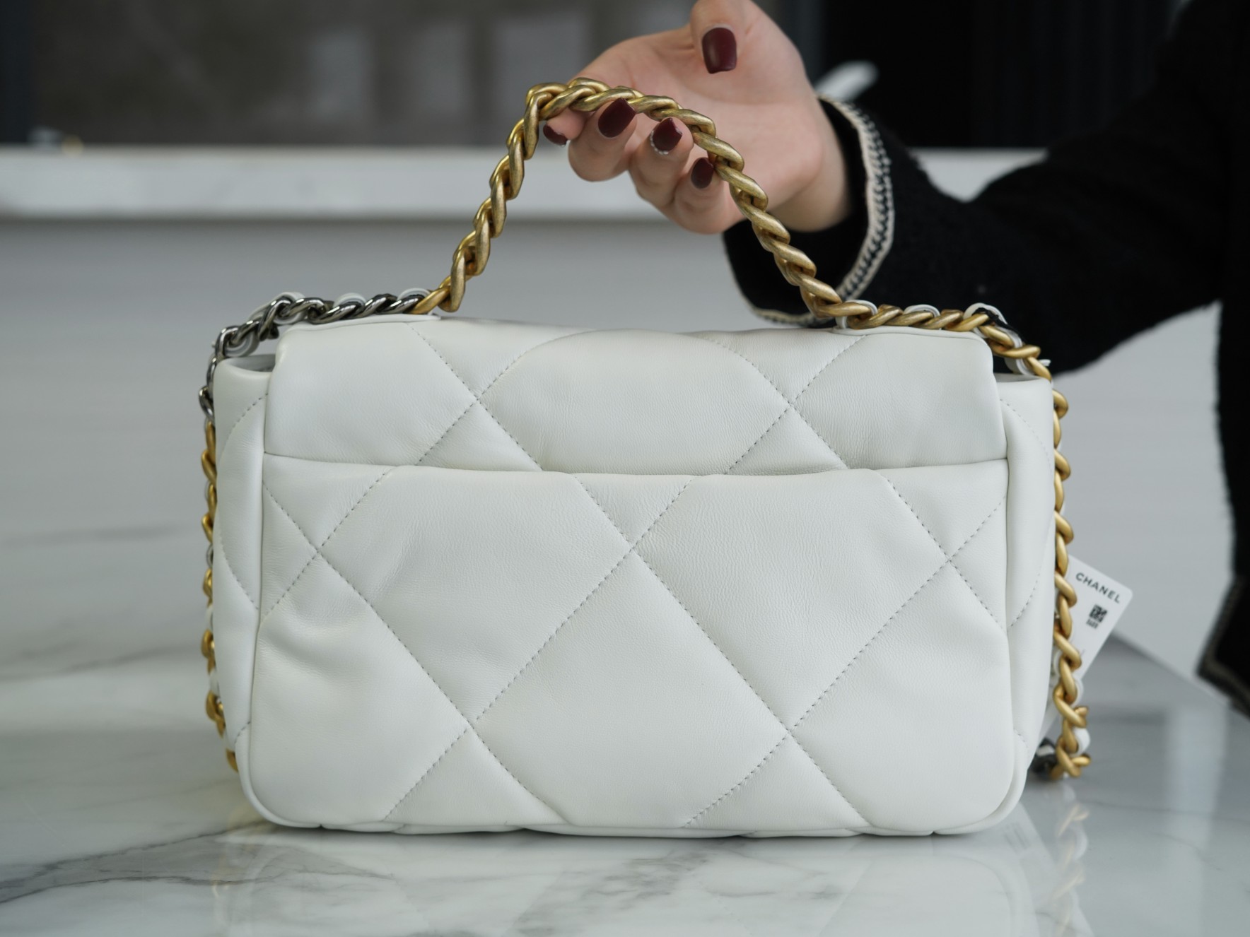 CHANEL 19 BAG White Small  