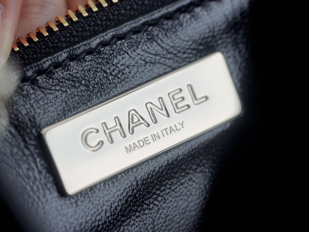 Chanel 24S 31 Bag Medium Horizontal Black Oiled Waxed Creased Lambskin  