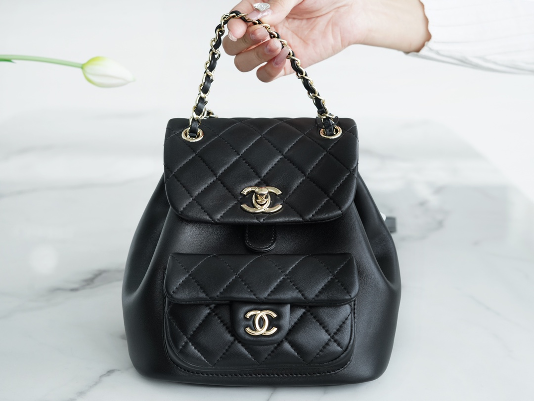 CHANEL✦ 22A New Duma Backpack Lambskin Black  