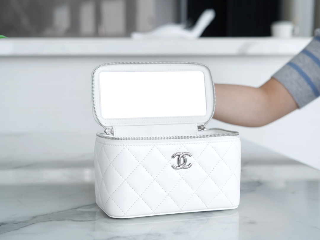 CHANEL 23K Rhinestone Handle Long Box White Lambskin  