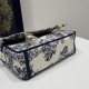 Small Messenger Bag: New Lock Design, Size: 23*8*15cm  