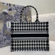 Houndstooth Tote Collection, Medium Size: 36*18*28cm  