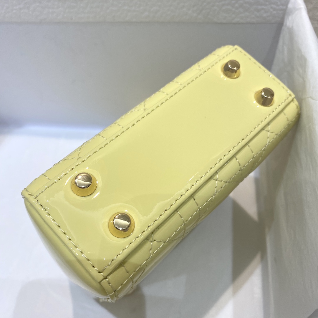 Lady Micro Patent Leather Series, Size: 12*10*5cm  