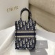 Tote Vertical Mini, Size: 13.5*5*18cm  