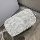 Cosmetic Bag, Tiger Embroidery, Size: 18*10*14cm  