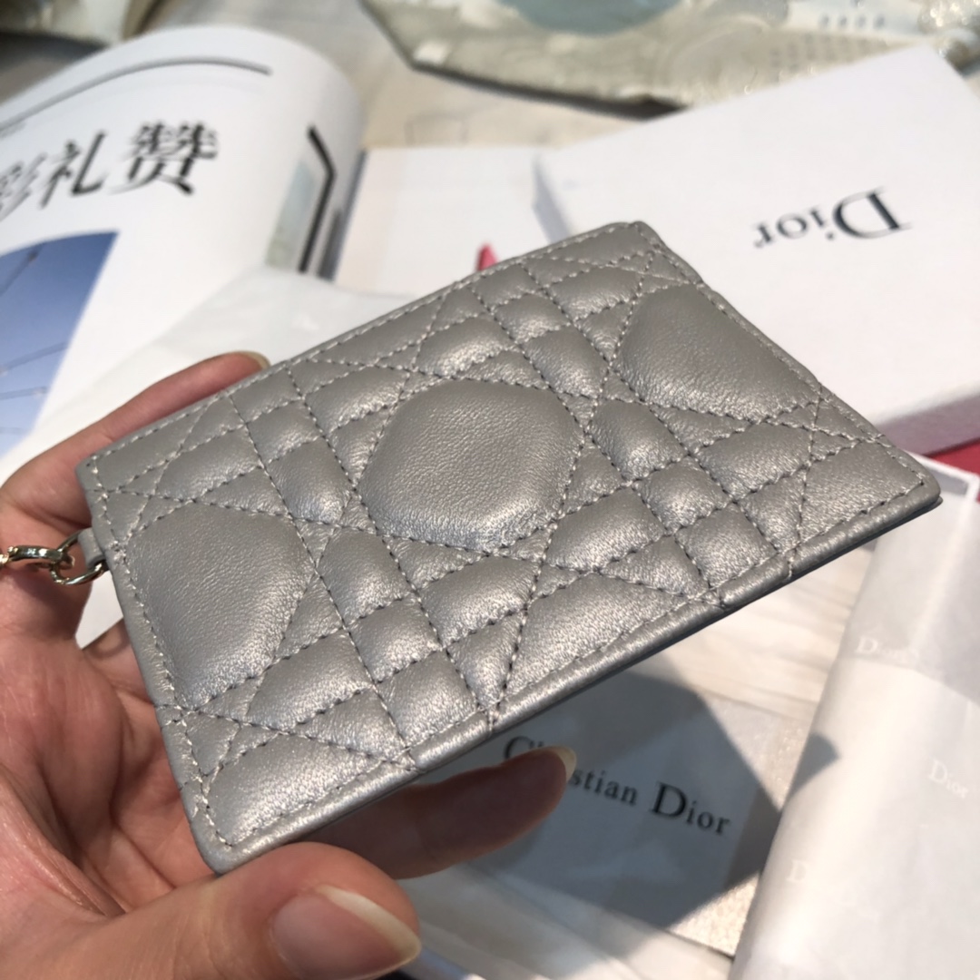 Card Holder, Size: 10cm  