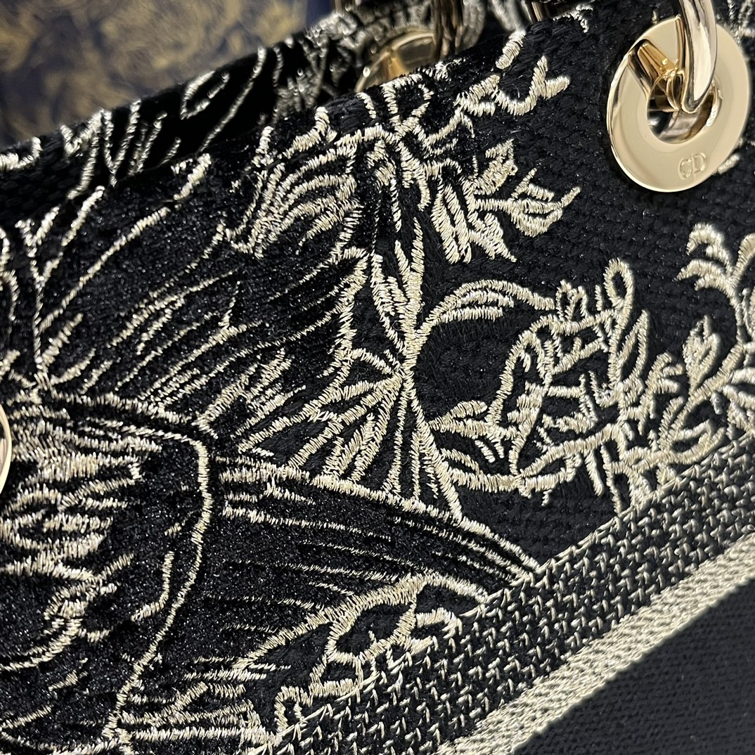 Lady Embroidered Series, Black-Gold Magpie Flower Pattern, Size: 24*11*20cm