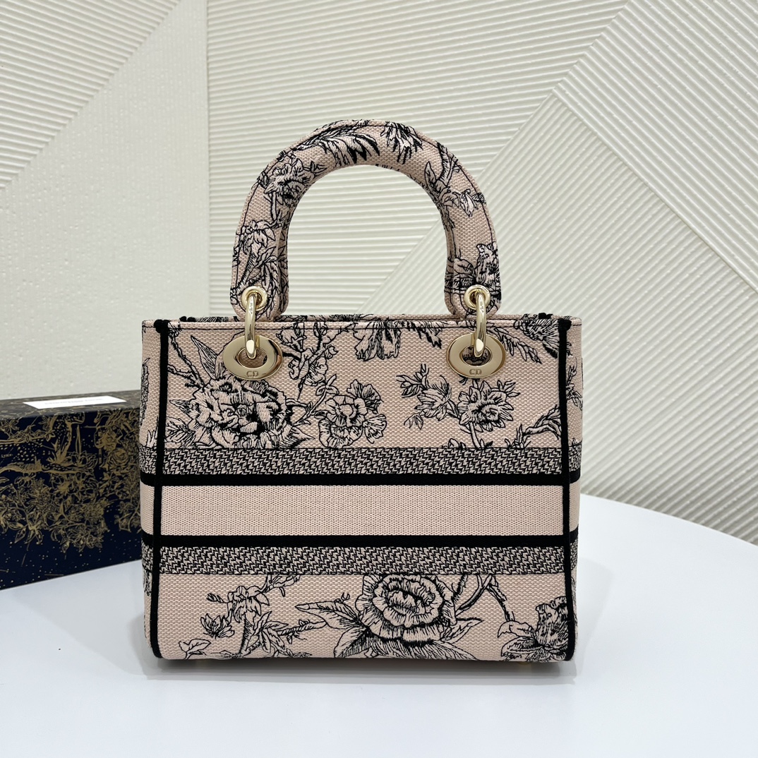 Lady's Latest Autumn-Winter Embroidered Series, Floral Embroidery, Size: 24*11*20cm