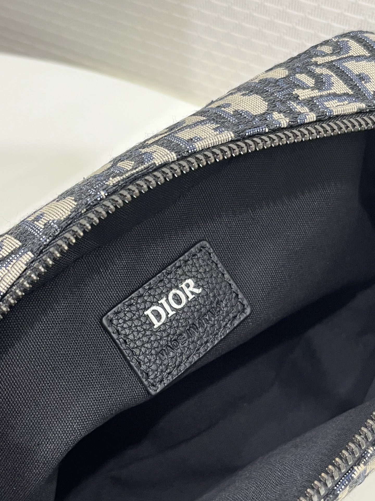 Oblique Blue Monogram Zipper Bag, Size: 22*6*15cm