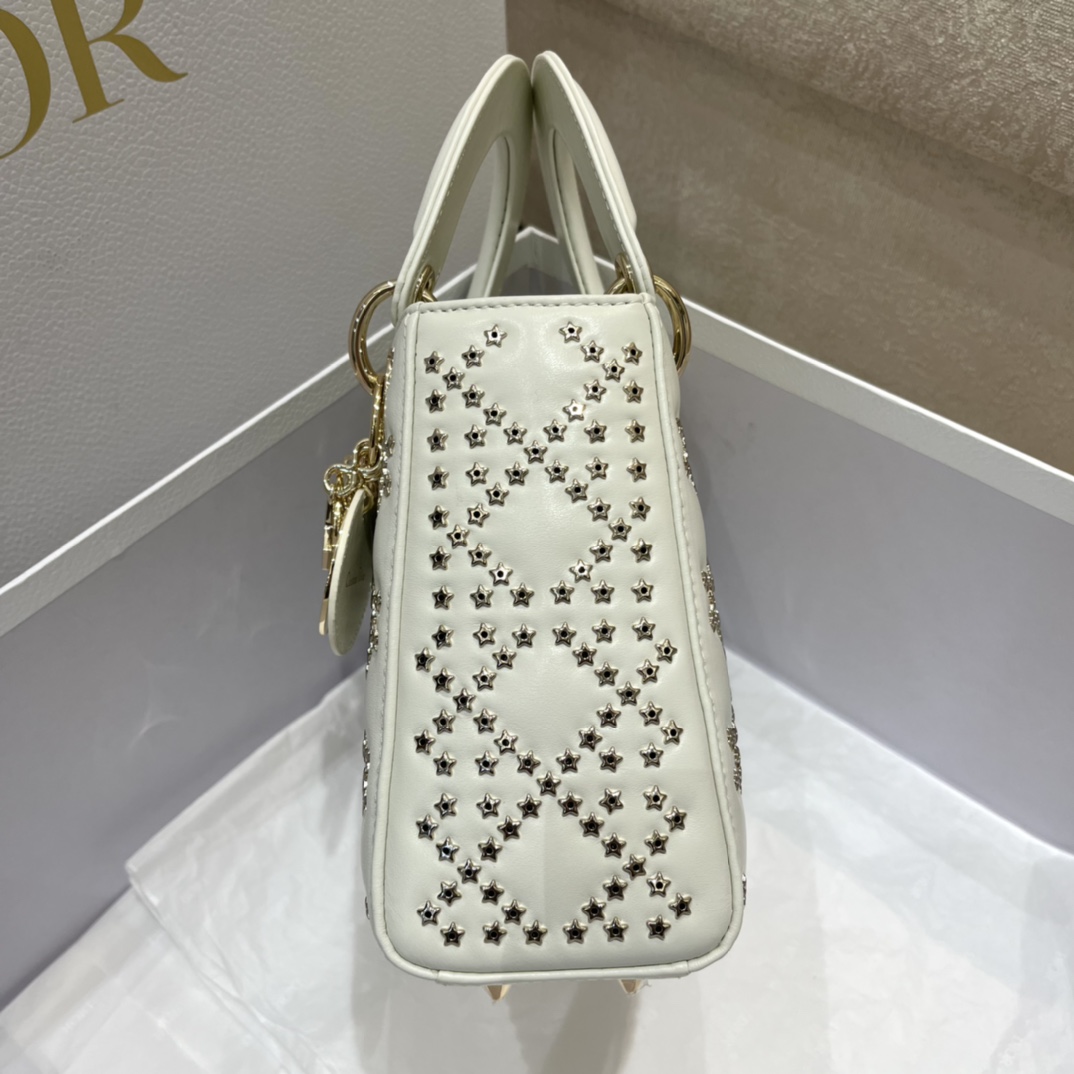 Four-grid, LADY LUCKY Qixi Limited Edition Series, Mini Lucky Star-shaped Rivet, Calfskin Leather, Size: 20cm