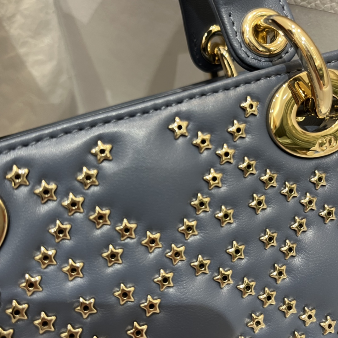 LADY LUCKY Qixi Limited Edition Series, Mini Lucky Star-shaped Rivet, Calfskin Leather, Size: 17cm