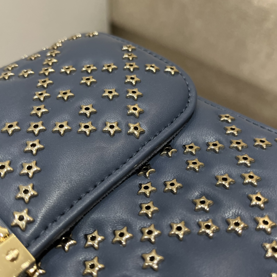 LUCKY Qixi Limited Edition Series, Mini Lucky Star-shaped Rivet, Calfskin Leather, Size: 21*3*13cm