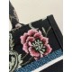 Small Size Tote Spring-Summer Series, Exquisite Floral Embroidery, Size: 26*8*22cm