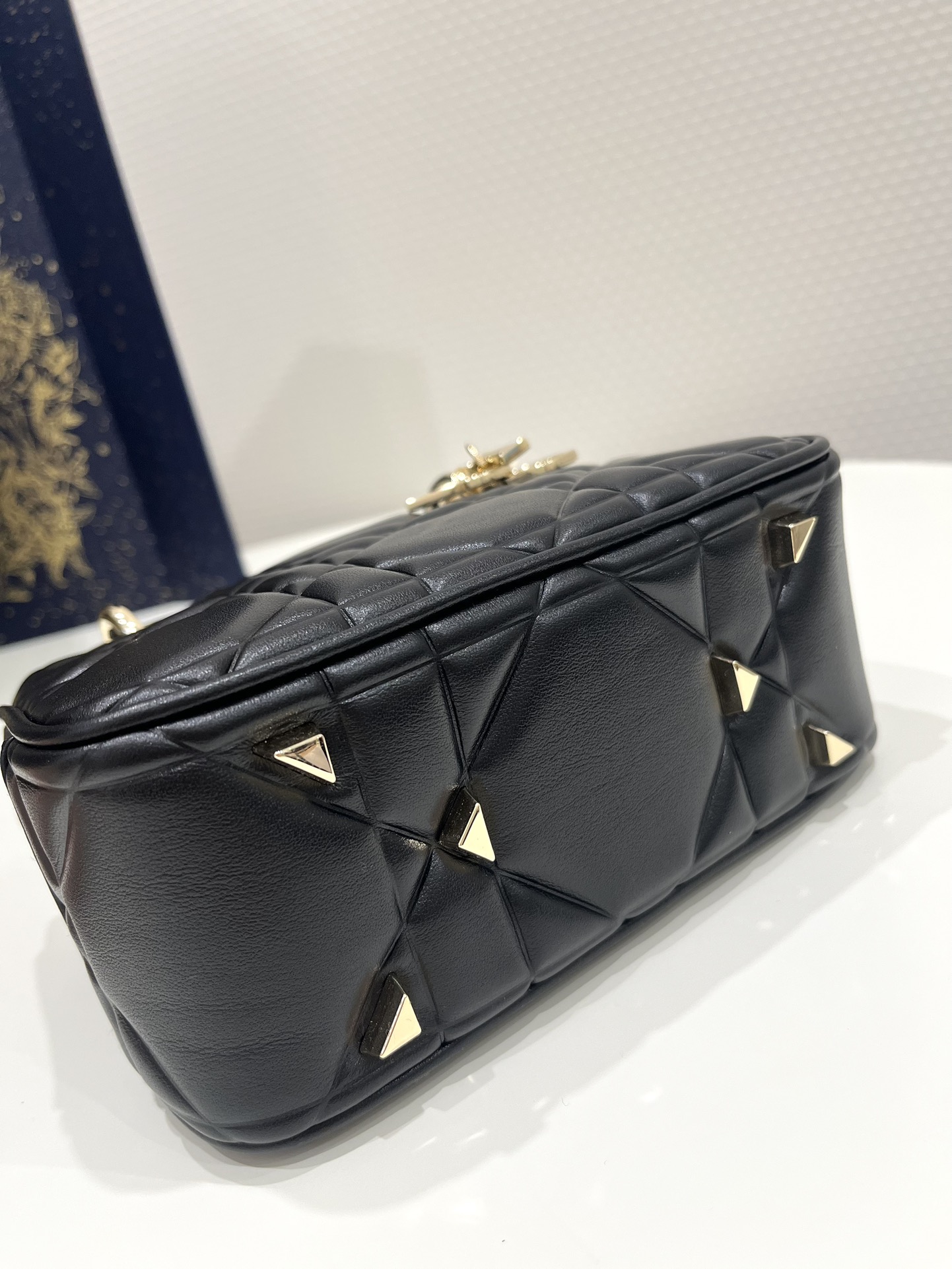 Black, LADY95-22 Mini Series, Lamb Leather, Size: 19*8*13cm  