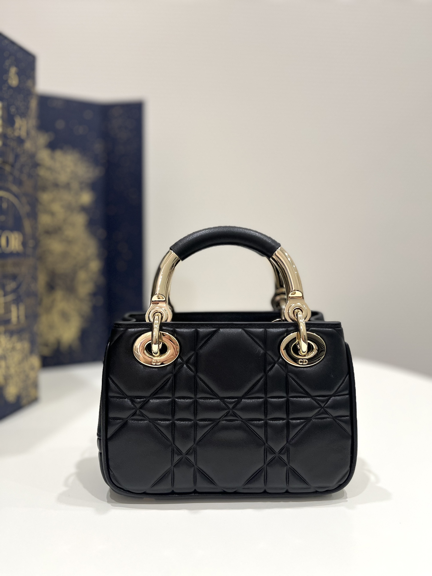 Black, LADY95-22 Mini Series, Lamb Leather, Size: 19*8*13cm  