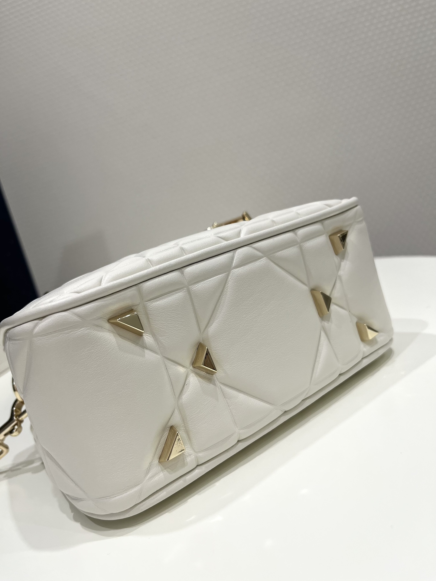 White, LADY95-22 Mini Series, Lamb Leather, Size: 19*8*13cm  