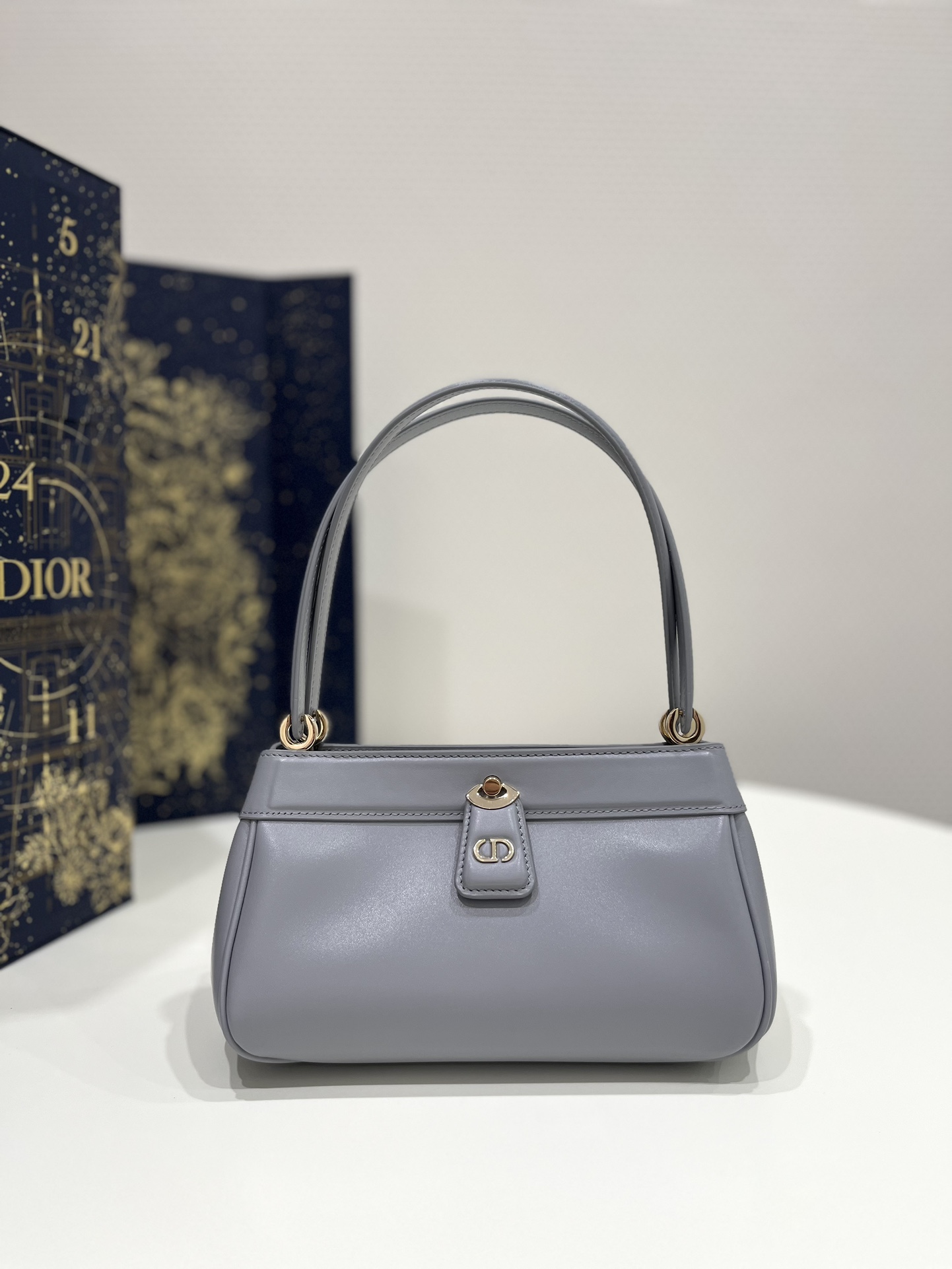 Small Size Dreamy Grey, Key Handbag Series, Calfskin, Size: 22*12*12cm  