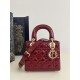 Four-grid Cherry Red, Lady Four-grid Lacquered Leather with Adjustable Leather Shoulder Strap, Size: 20*8*17cm  