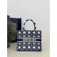 Small Size, Tote Spring-Summer Series, Size: 26*8*22cm  