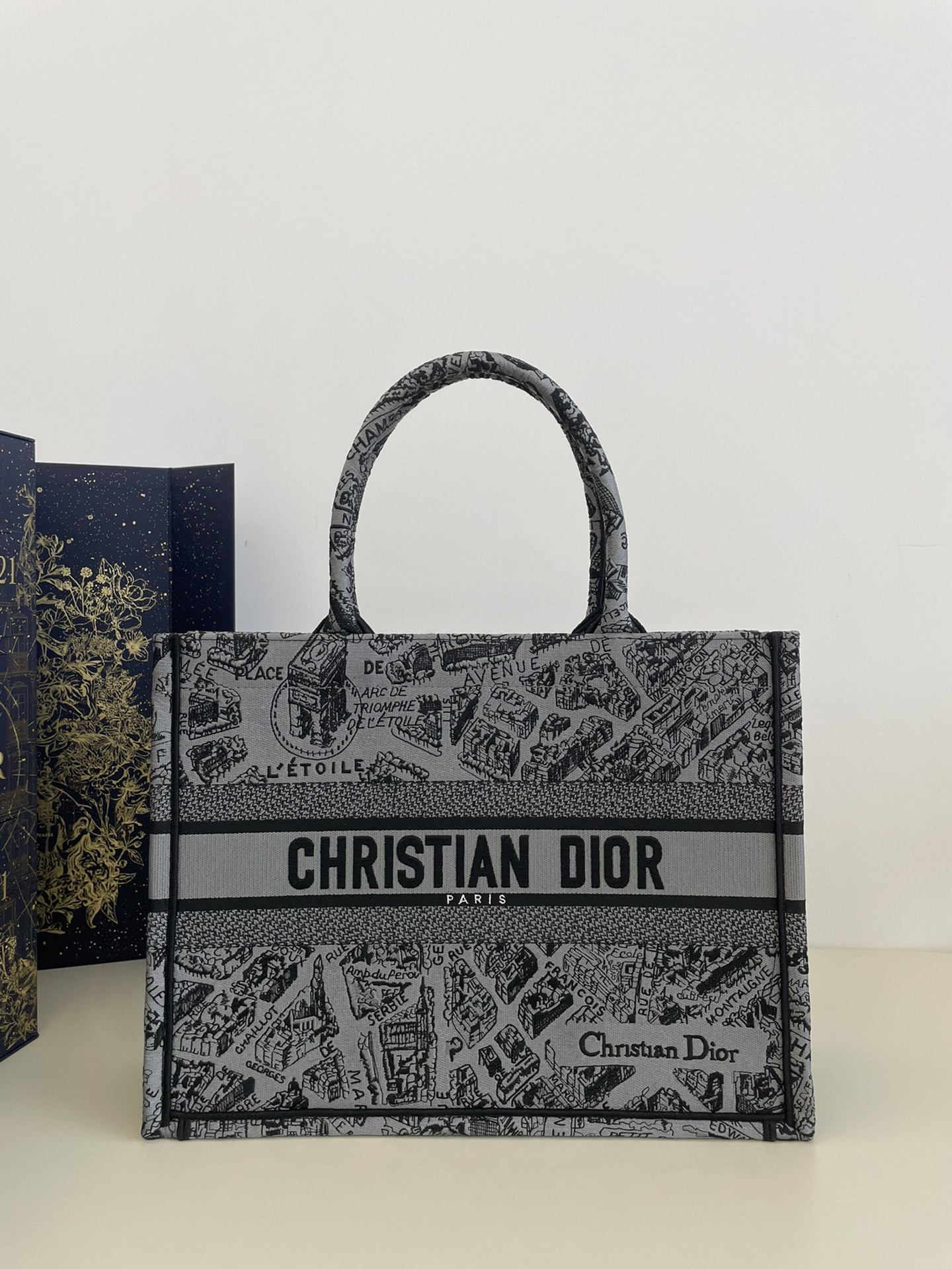 Medium Grey Tote from Spring/Summer Collection with Romantic Paris Map Pattern, 36*18*28cm