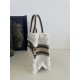 Small Tote from Autumn/Winter Wool Series, Size: 26*8*22cm