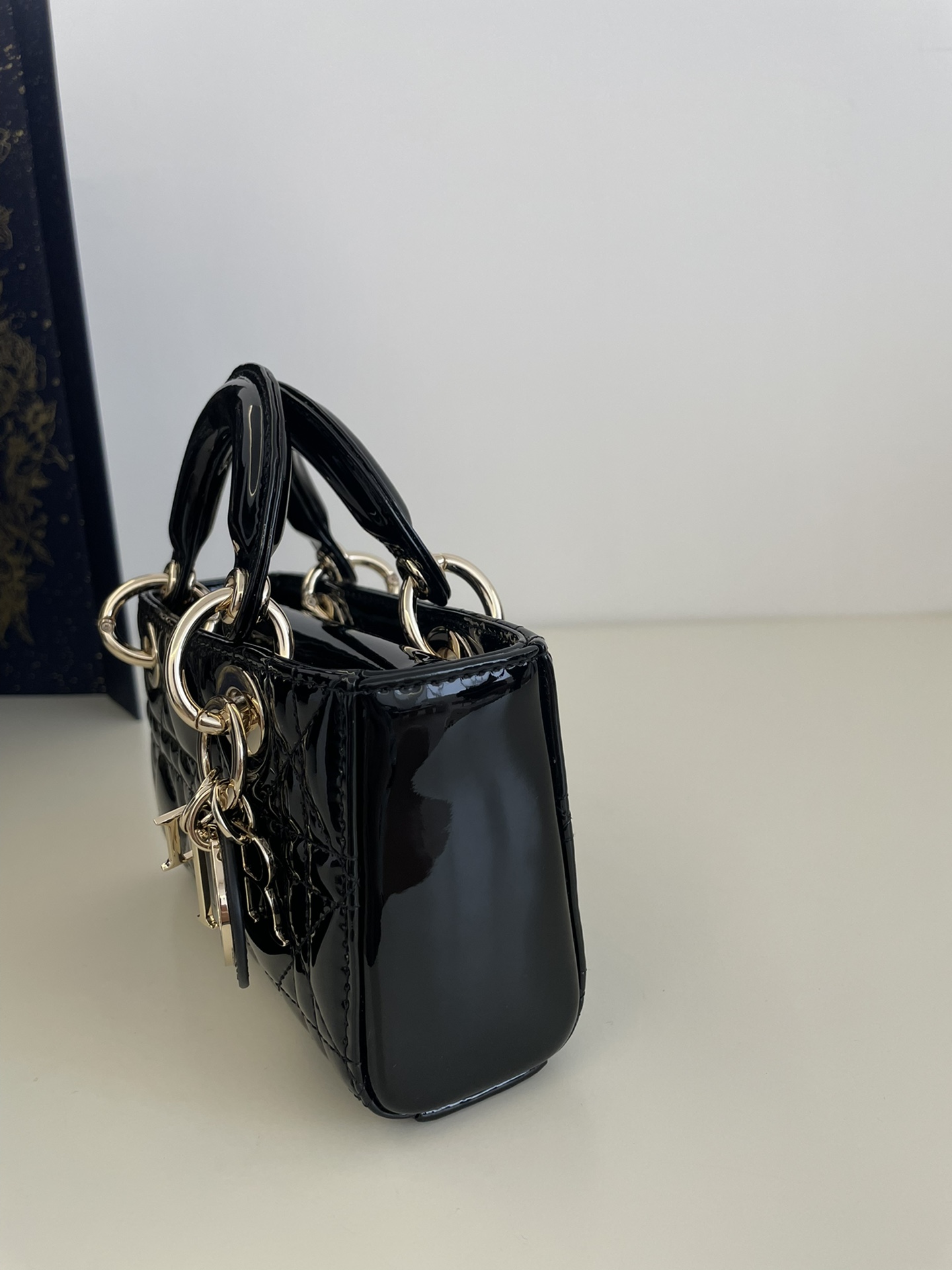 Black Patent Leather, Mini D-joy Micro Series, Size: 16*5*9cm 