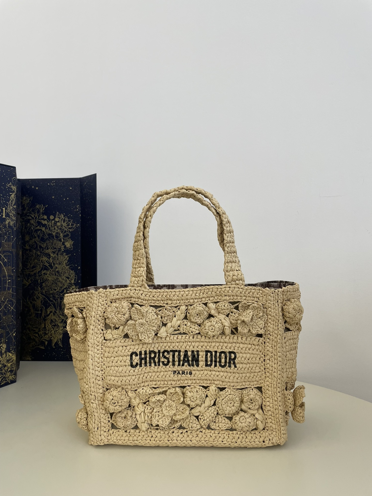 Tote Woven Grass Special Bag, Size: 26.5*14*21cm