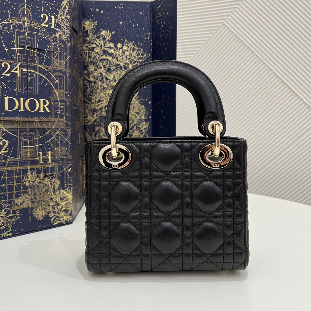 Classic Lady Dior, Three-Compartment, Sheepskin, Size: 17*7*15cm 