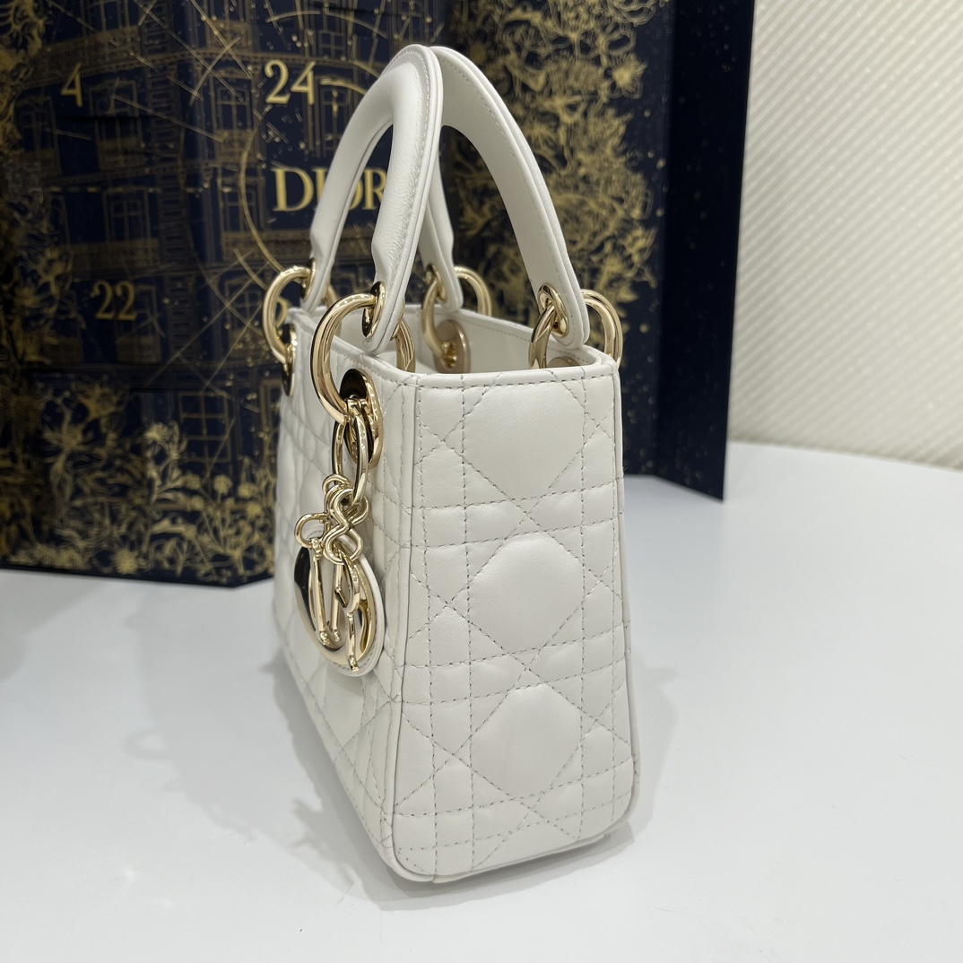 Classic Lady Dior, Three-Compartment, Sheepskin, Size: 17*7*15cm 