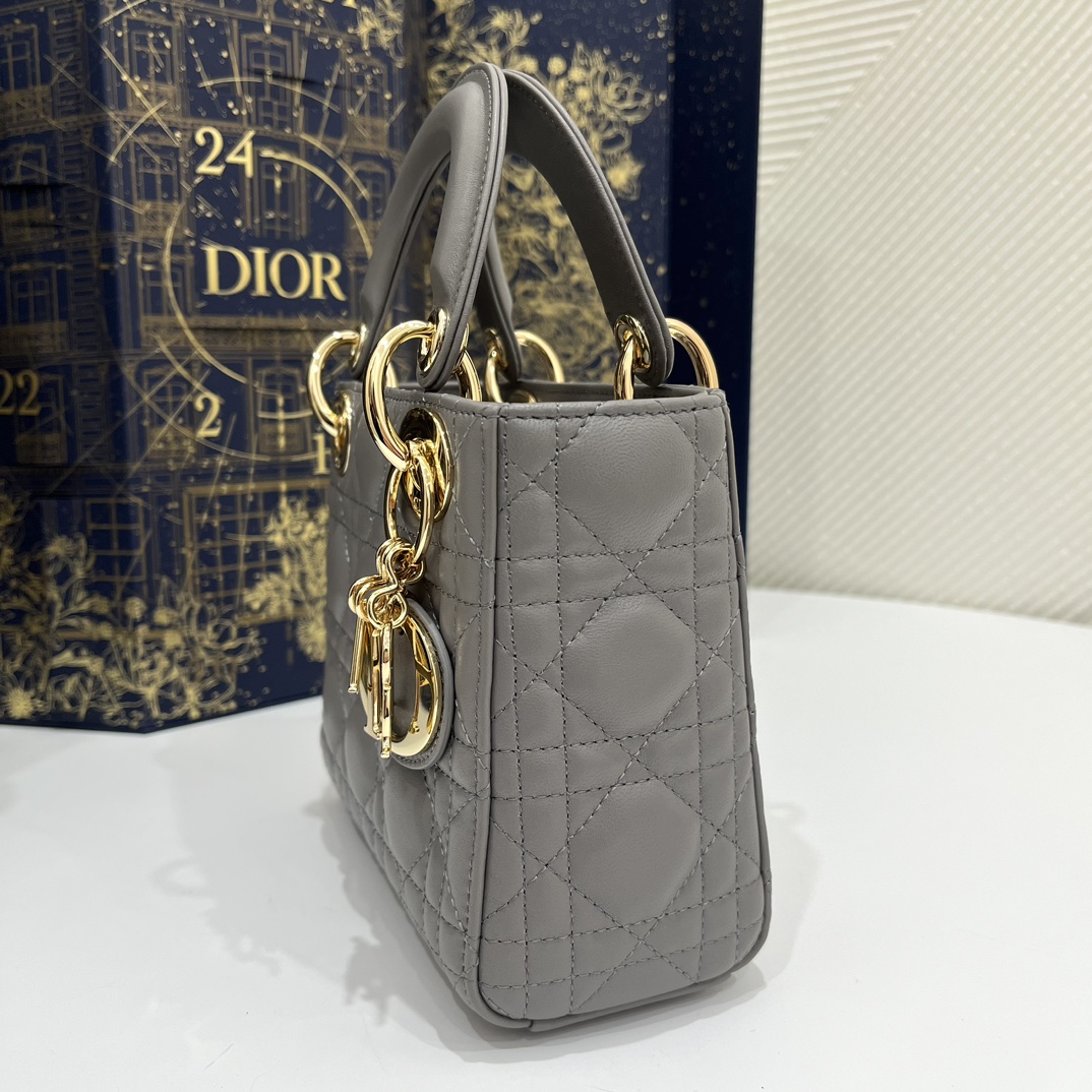 Classic Lady Dior, Three-Compartment, Sheepskin, Size: 17*7*15cm 