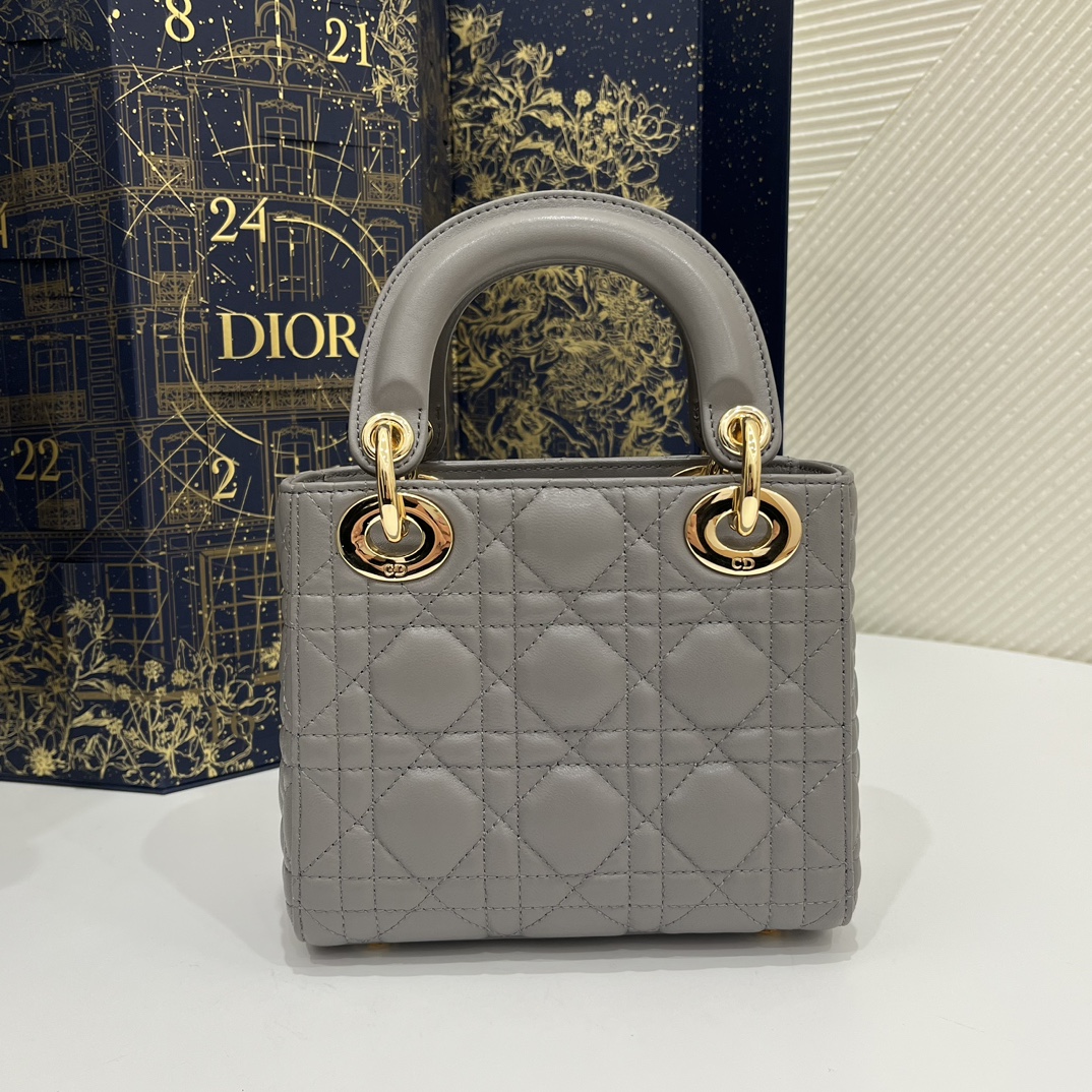 Classic Lady Dior, Three-Compartment, Sheepskin, Size: 17*7*15cm 