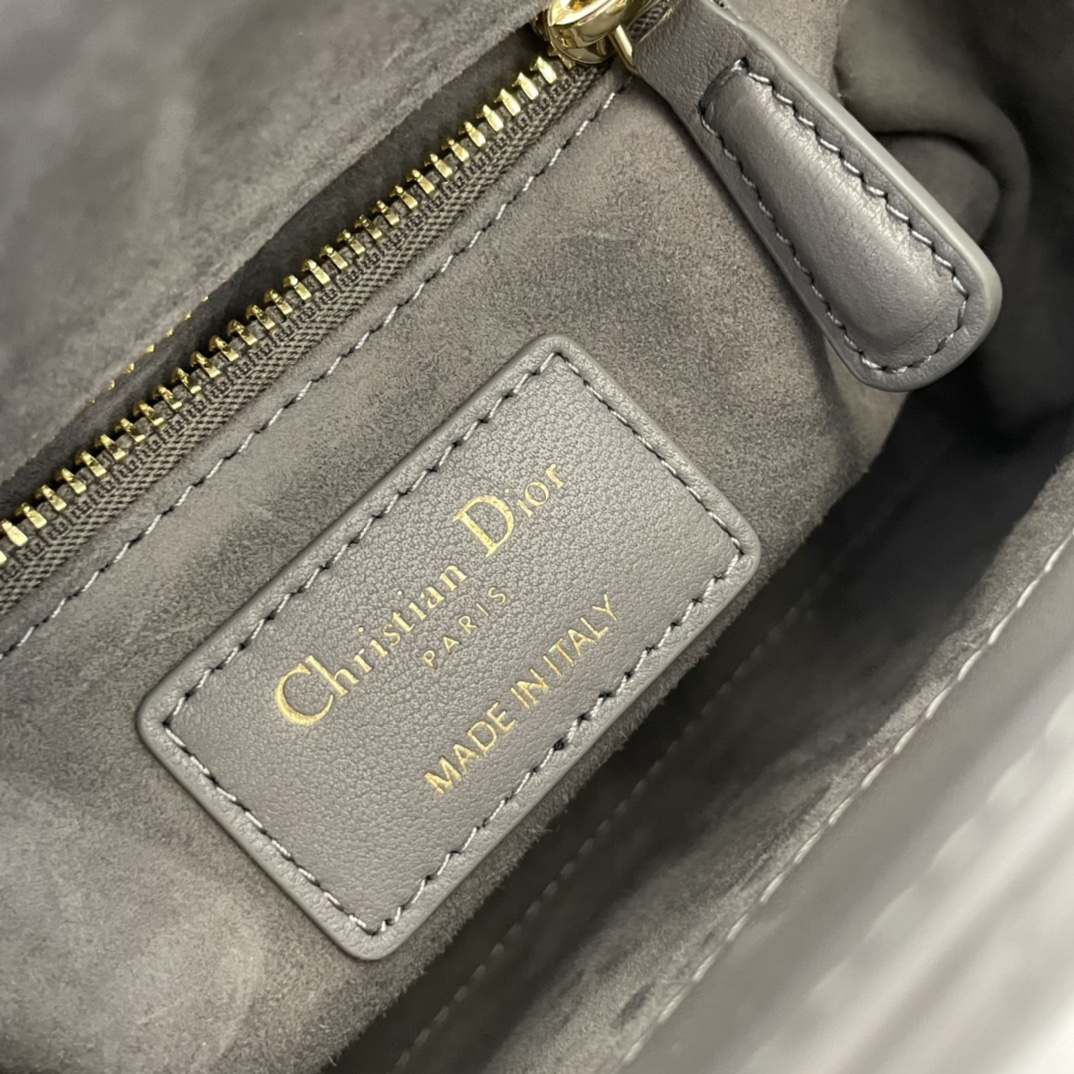 Classic Lady Dior, Three-Compartment, Sheepskin, Size: 17*7*15cm 